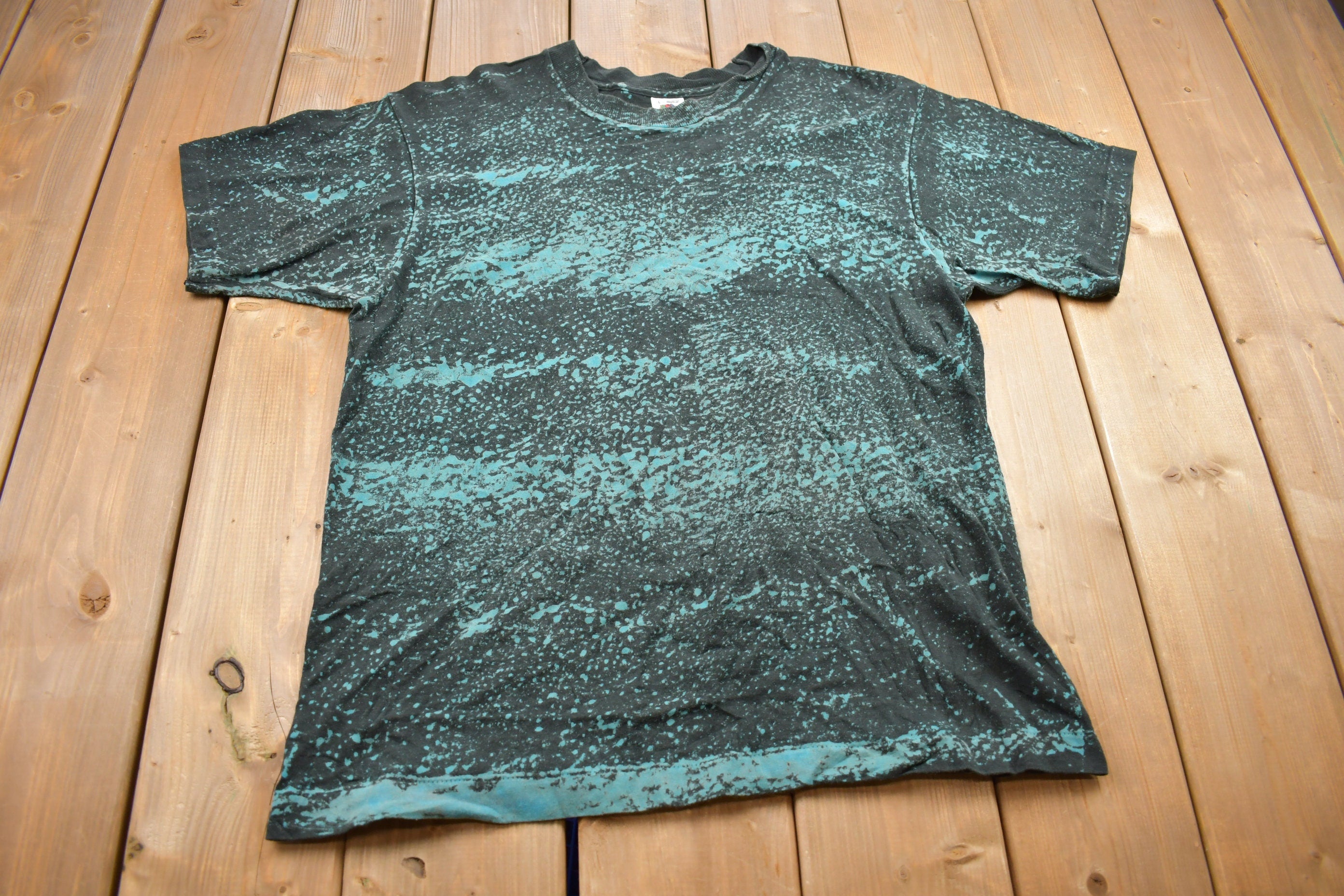 Vintage 1990s Fruit of the Loom Party Graphic T Shirt