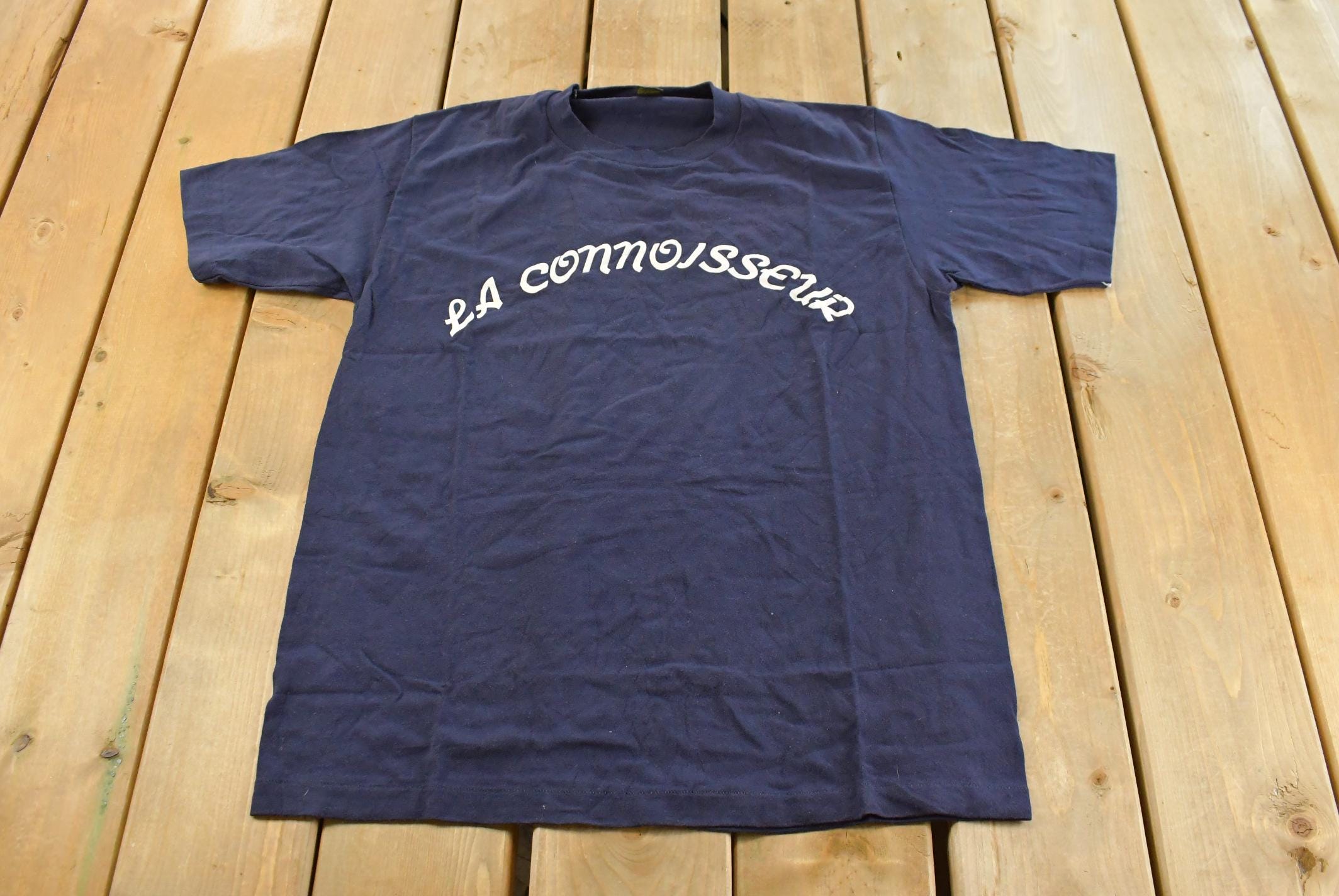 Vintage 1990s La Connoisseur Graphic T-Shirt Men's L / 90s T Shirt / Streetwear / Graphic Tee / Single Stitch / Made In USA