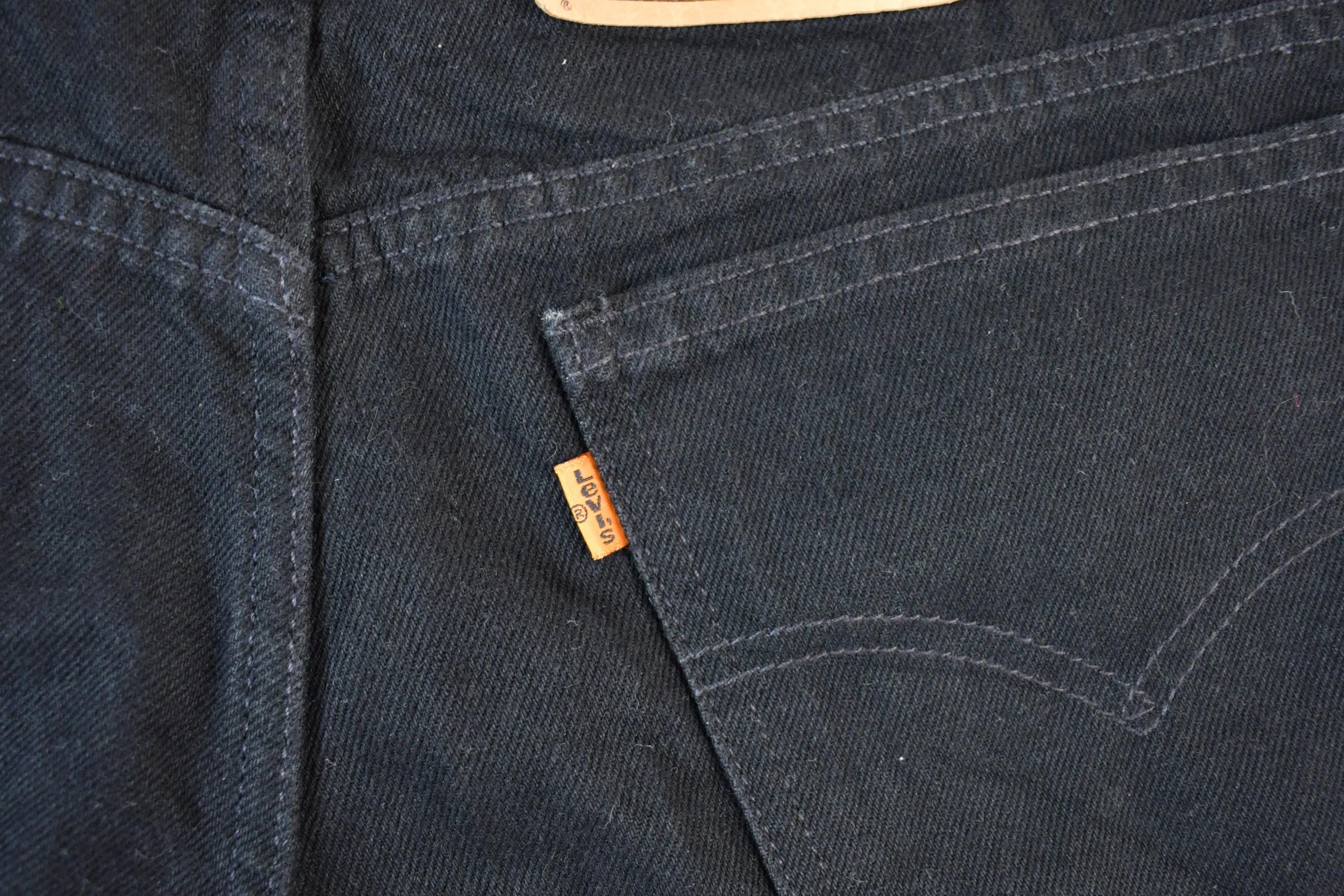 Vintage 1990s Levi Strauss Orange Tab 550 Denim Jean Shorts Size 36 x 8