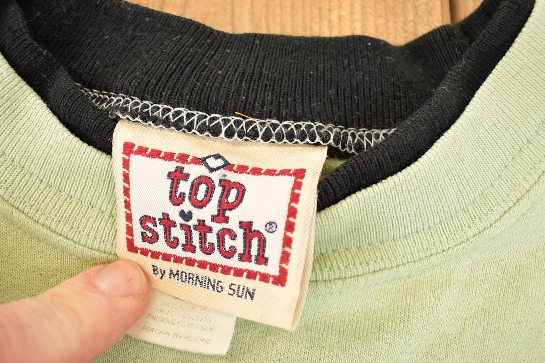 Vintage 1990s Top Stitch Embroidered Hearts Double Collar Sweatshirt Women's L