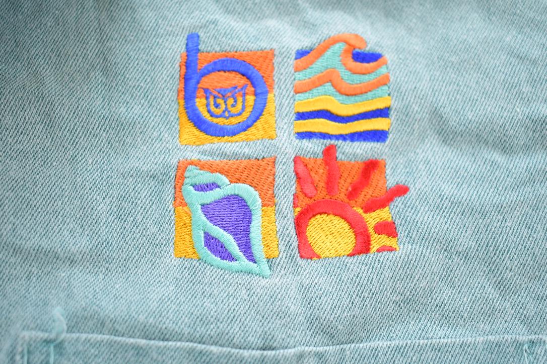 Vintage 1990s Three Rivers Beach Jean Long Sleeve Button Up