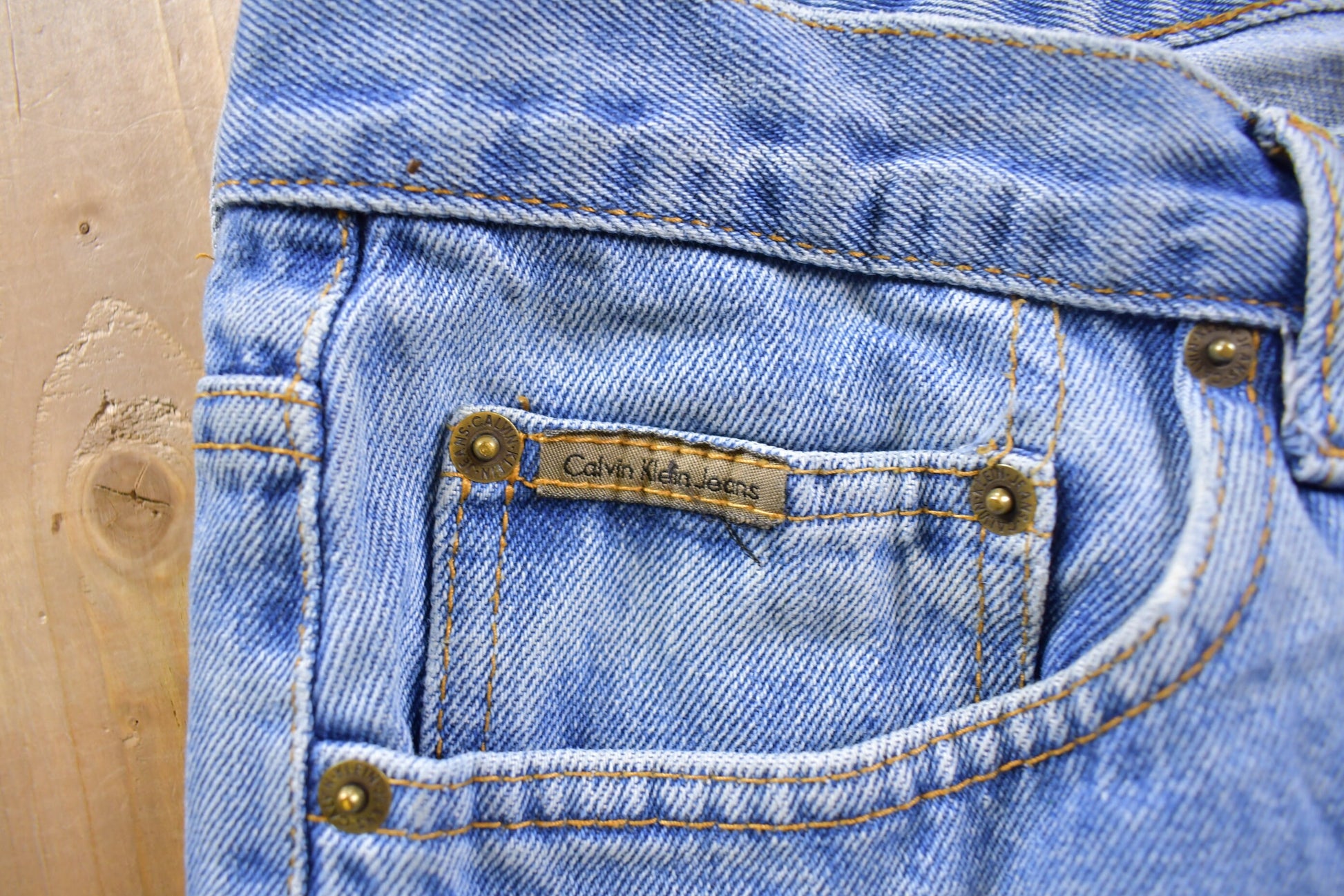 Vintage 1990s Calvin Klein Jean Shorts Size 36 / 1990s Shorts / Streetwear Fashion / Bottoms / Light Wash / Vintage Jeans / True Vintage