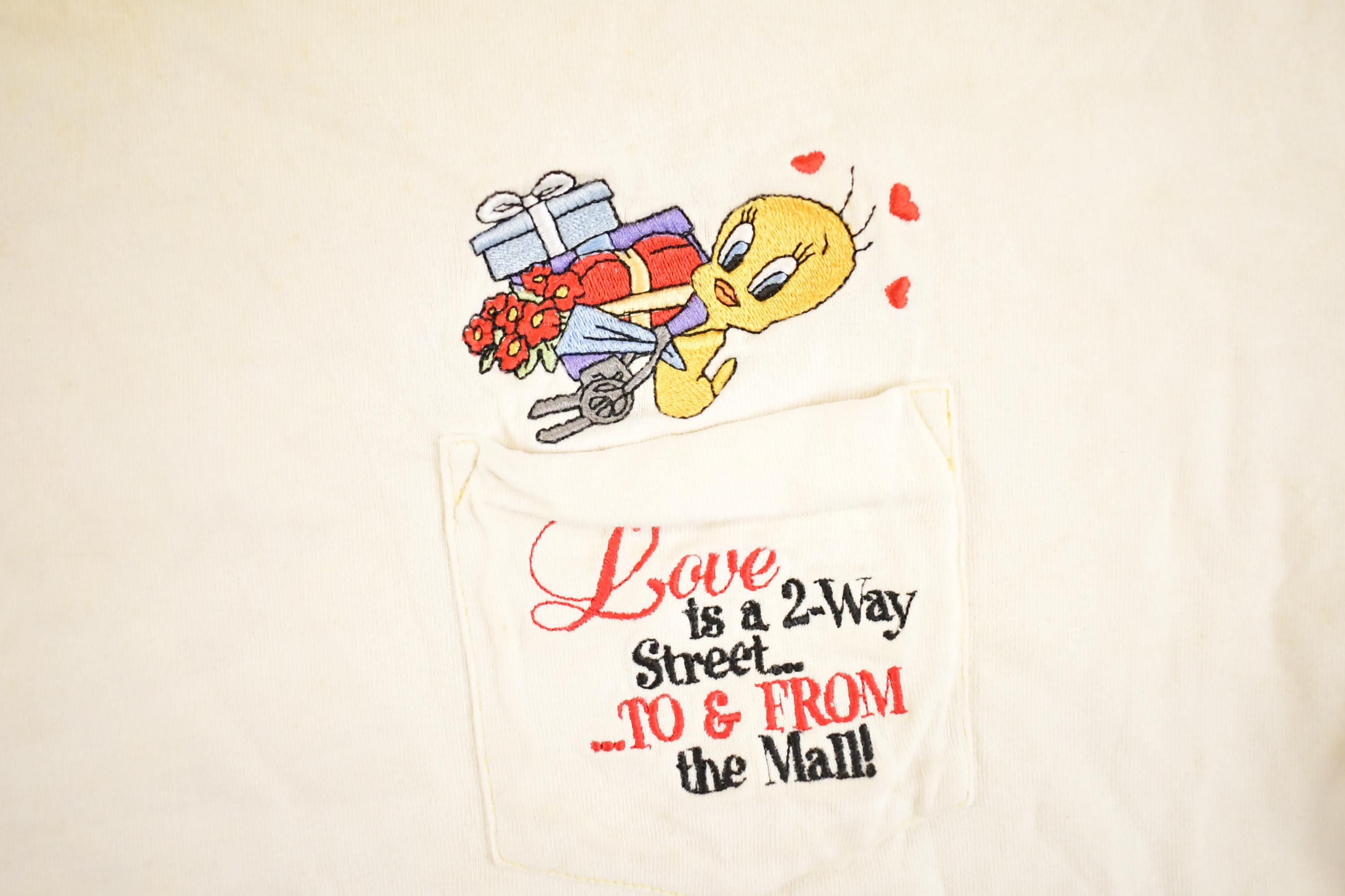 Vintage 1990s Looney Tunes Tweety Bird Mall T Shirt Womens XL / Vintage Warner Brothers Shirt / Warner Bros Cartoon Shirt