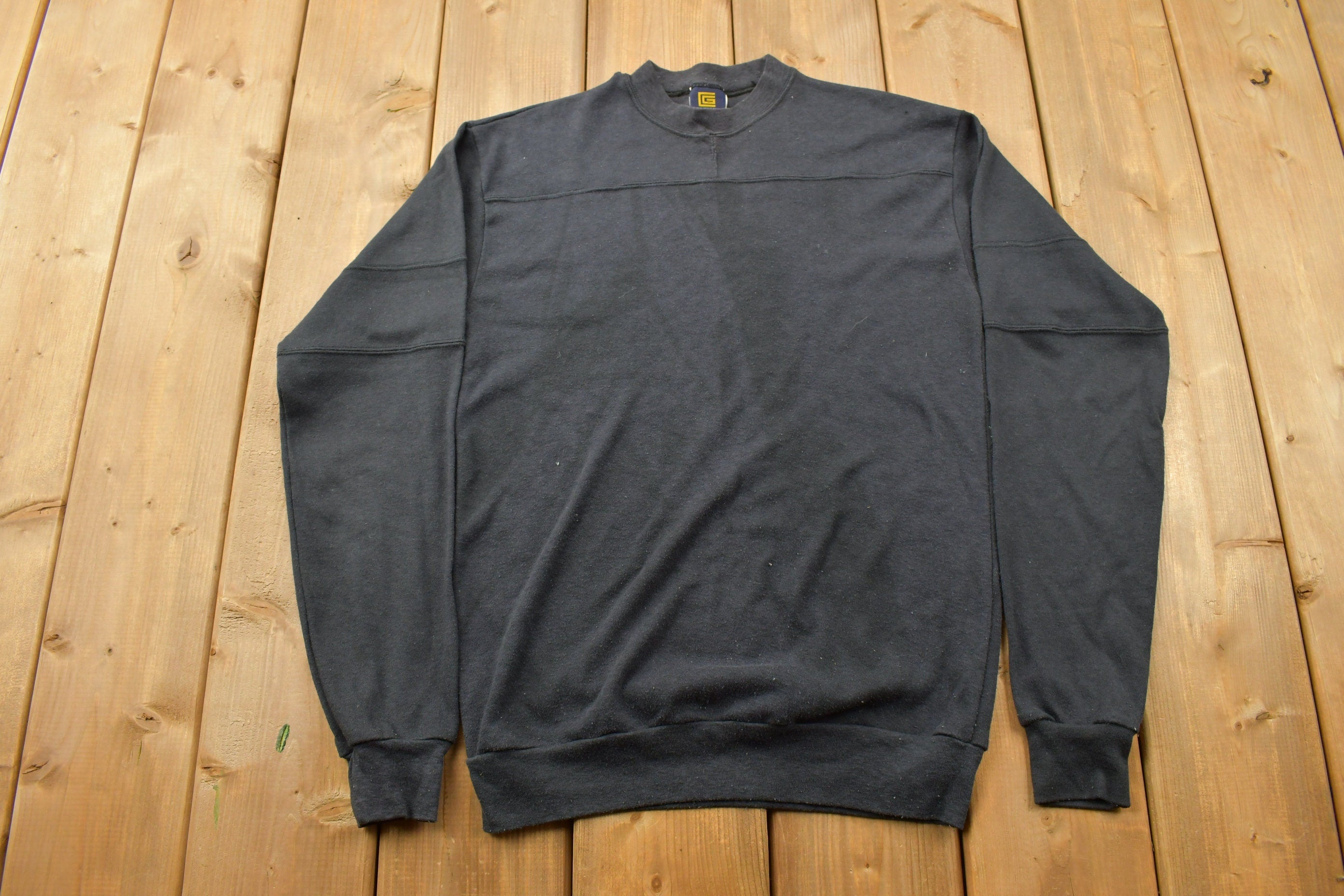 Vintage 1990s Blank Black Crewneck Sweatshirt