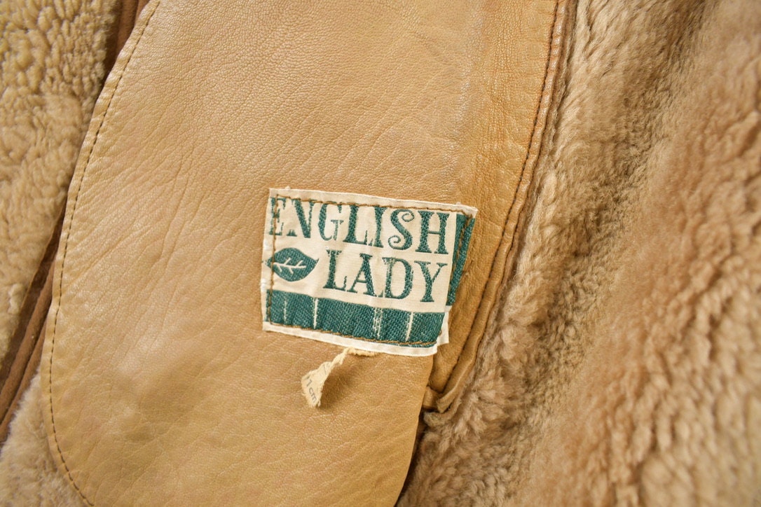 Vintage 1980s English Lady Shearling Leather Coat / Button Up Winter Outerwear / Streetwear / Vintage Fur Lined / Made In UK