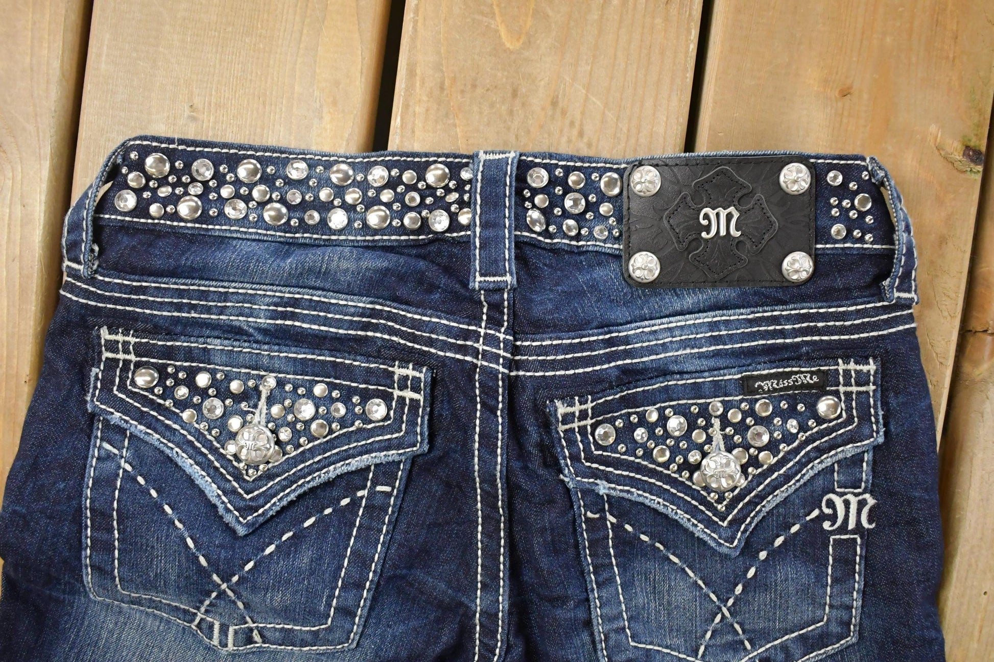 Vintage Y2K Miss Me Bedazzled Low Rise Jeans Women's Size 26x31