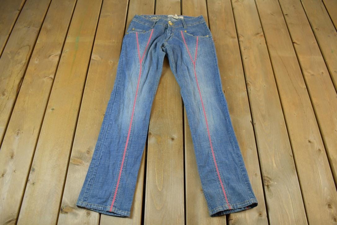 Vintage 2000s Echo Red Pink Embroidered Low Waisted Women's Denim Jeans Size 28 x 32