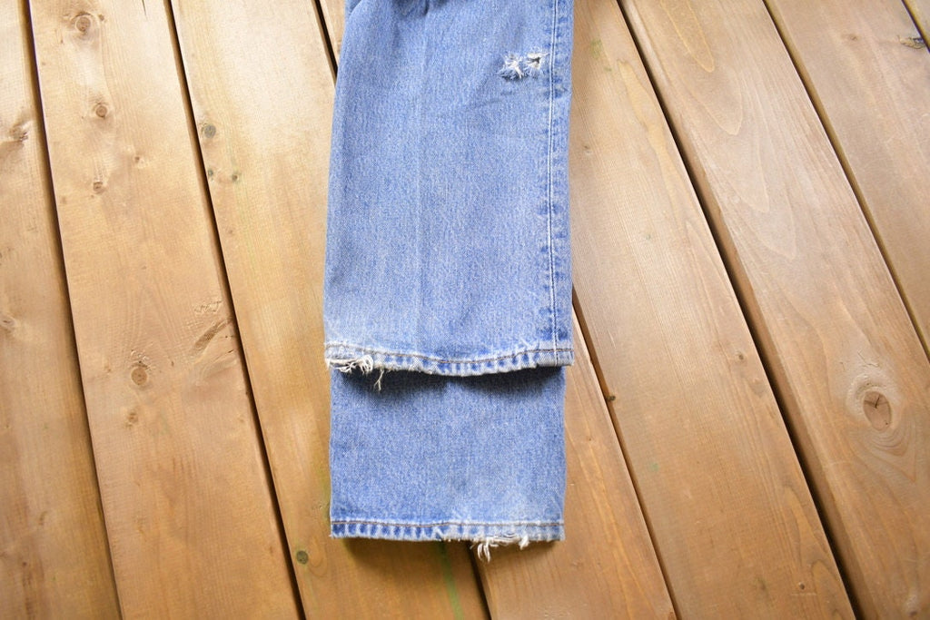 Vintage 1990s Levi Red Tab Jeans Size 31 x 32