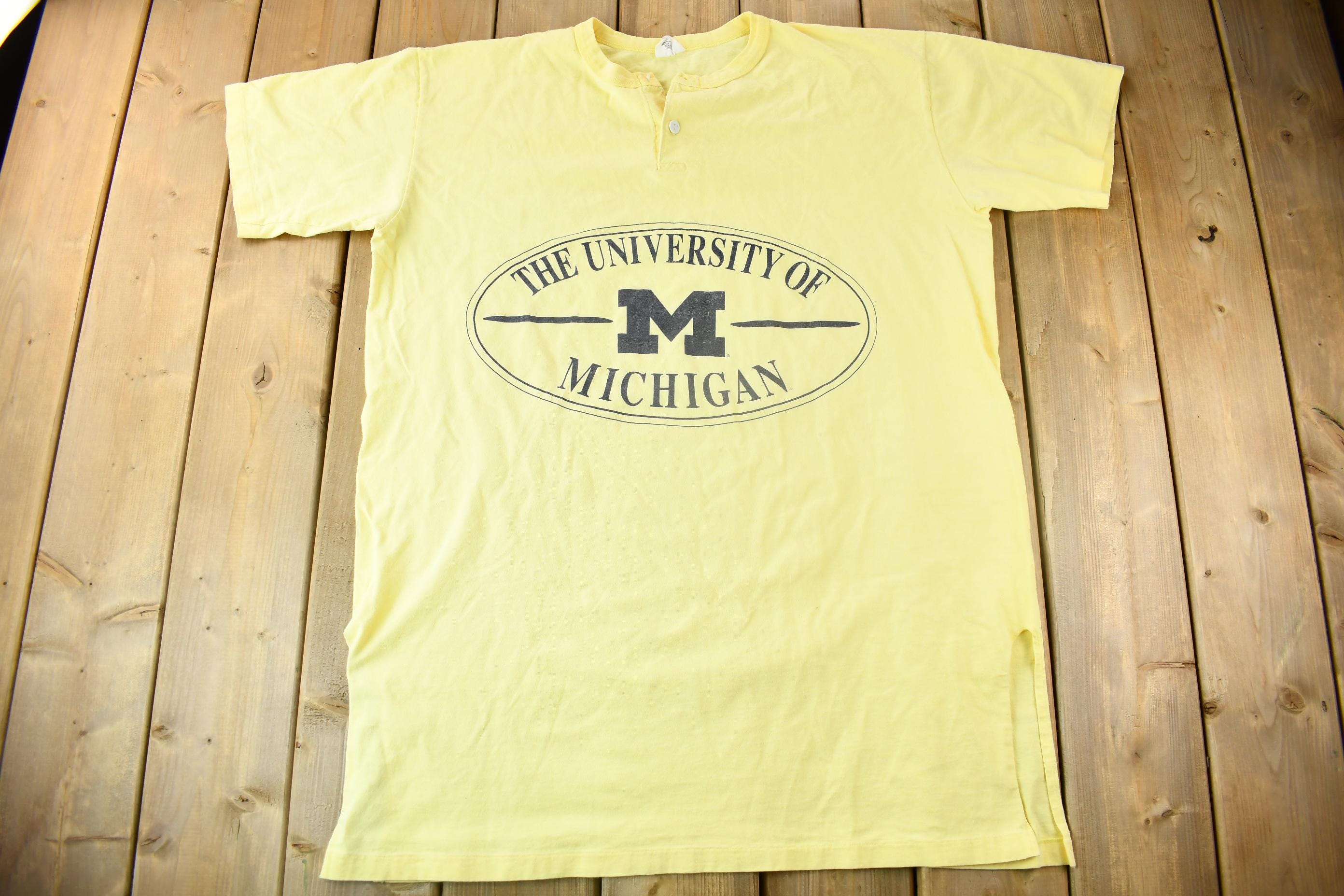 Vintage 1990s The University Of Michigan Collegiate Graphic Sleep Shirt