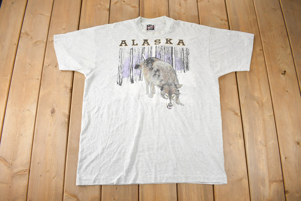 Vintage 1990s Alaska Wolf Graphic Souvenir Travel T Shirt Made In USA