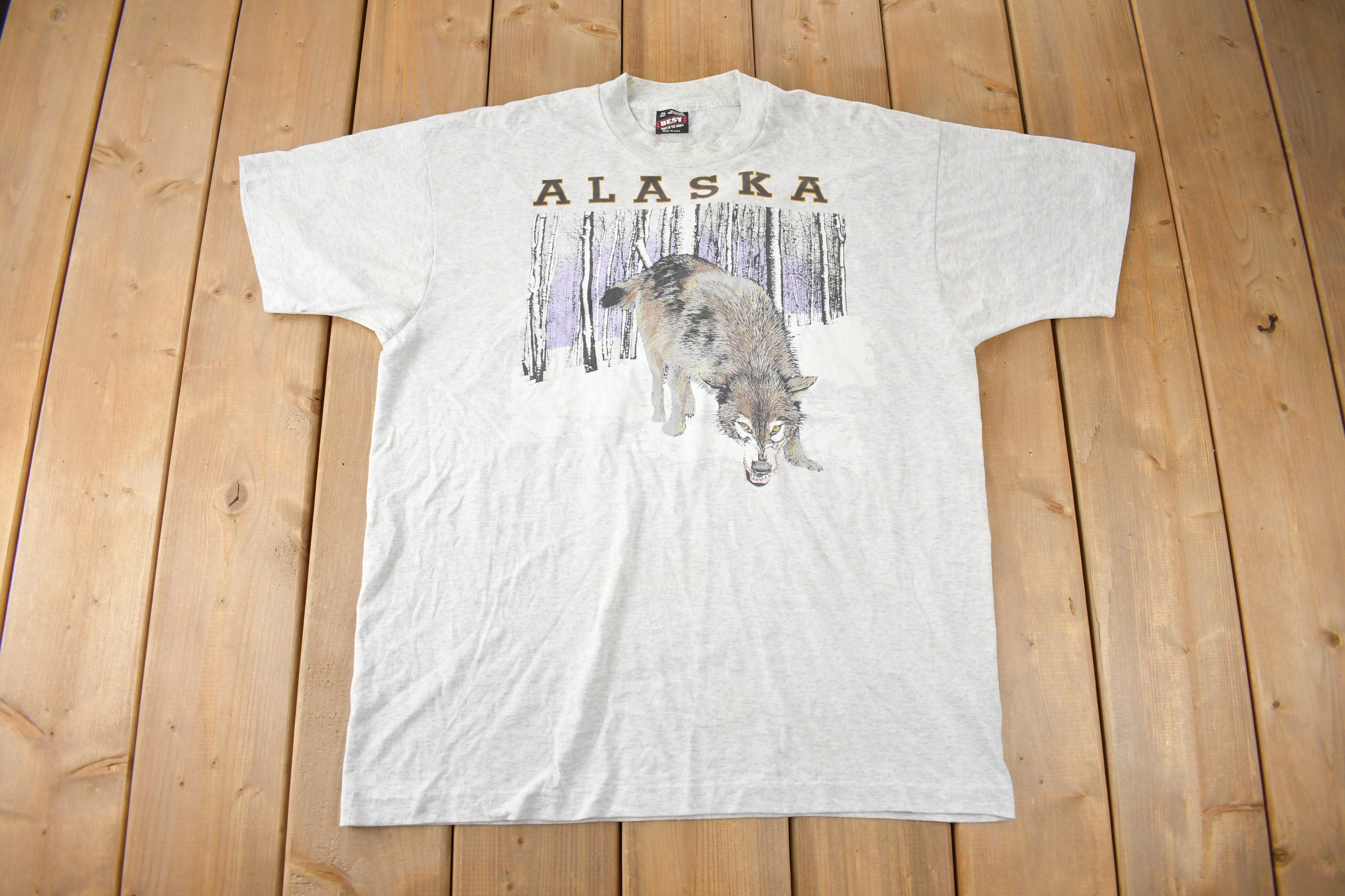Vintage 1990s Alaska Wolf Graphic Souvenir Travel T Shirt Made In USA