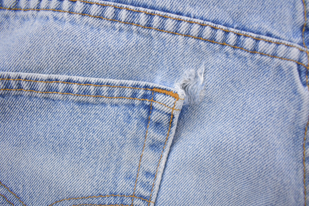 Vintage 1990s Levi's 505 Red Tab Denim Jeans Size 33 x 30