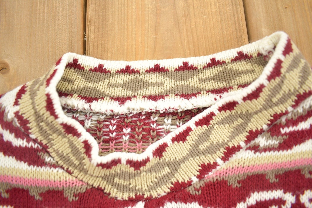 Vintage 1990s Red White And Gold Knitted Crewneck Sweater