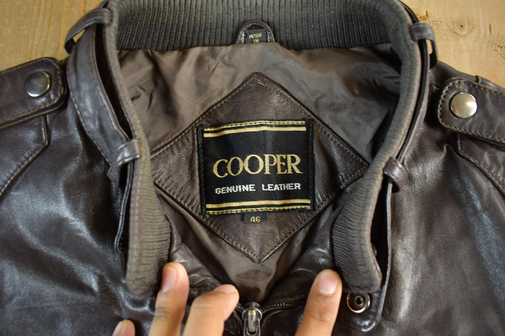Vintage 1990s Cooper Leather Moto Cafe Biker Jacket Men's Medium