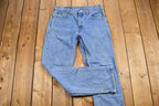 Vintage 1990s Levi's Light Wash Relaxed Fit Jeans