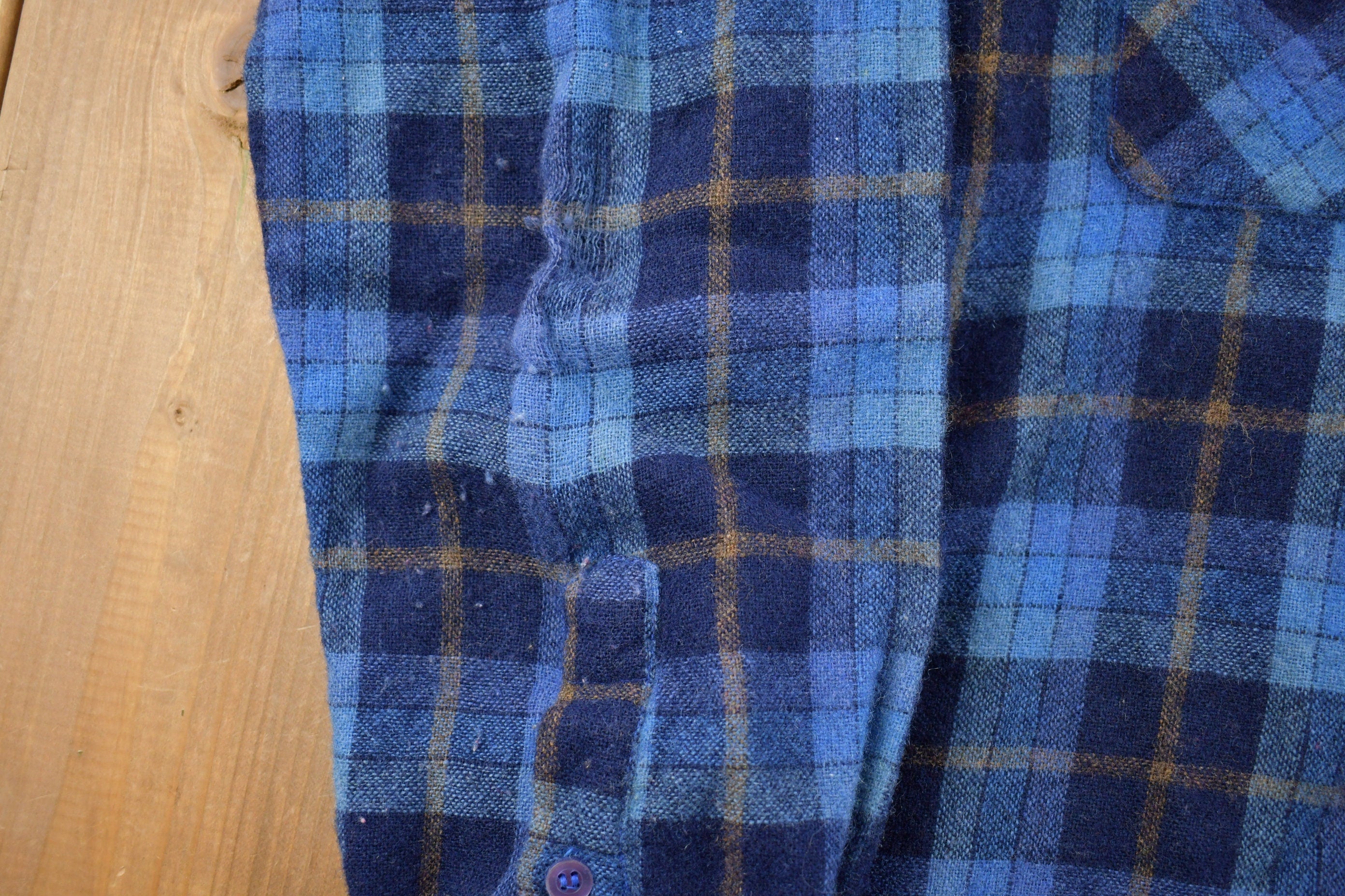 Vintage 1990s Kmart Plaid Wool Flannel Button Up Shirt