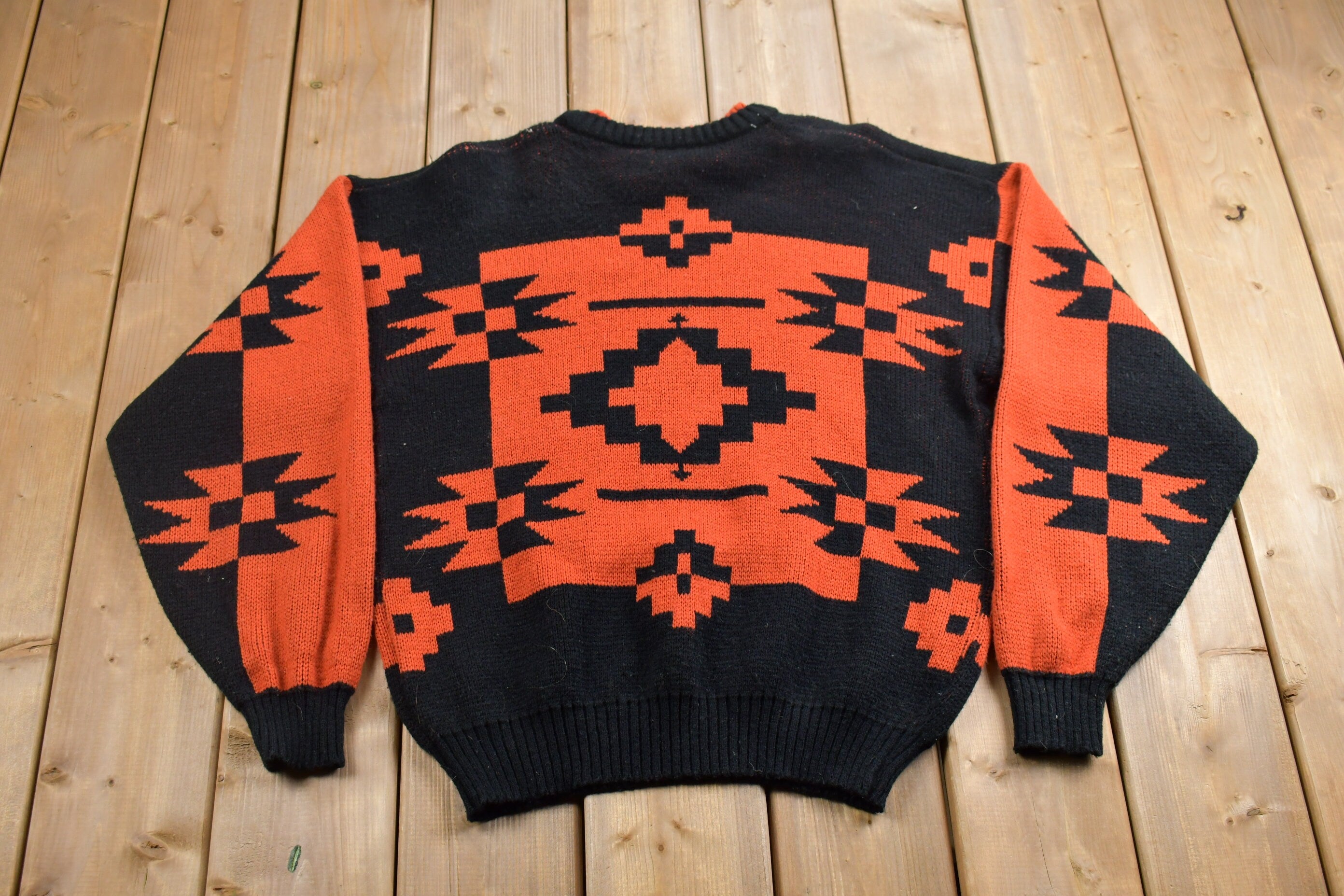 Vintage 1990s Patterned Knitted Crewneck Sweater