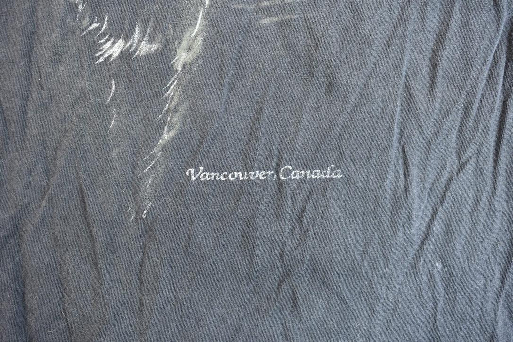 Vintage 1990s Lone Wolf Graphic Vancouver Canada Souvenir Travel T-Shirt / Streetwear / Nature T Shirt / Outdoorsman