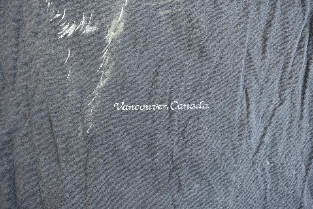 Vintage 1990s Lone Wolf Graphic Vancouver Canada Souvenir Travel T-Shirt / Streetwear / Nature T Shirt / Outdoorsman