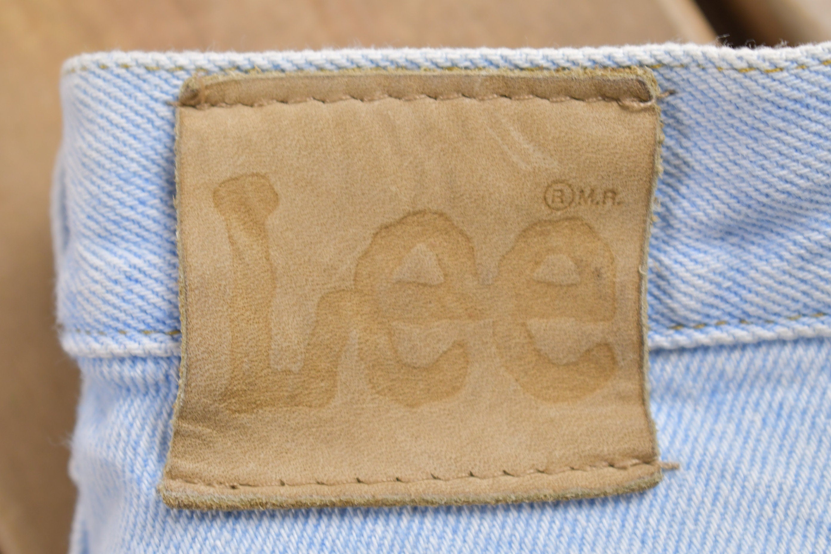 Vintage 1990's Lee Light Wash Jeans Size 31 x 31.5