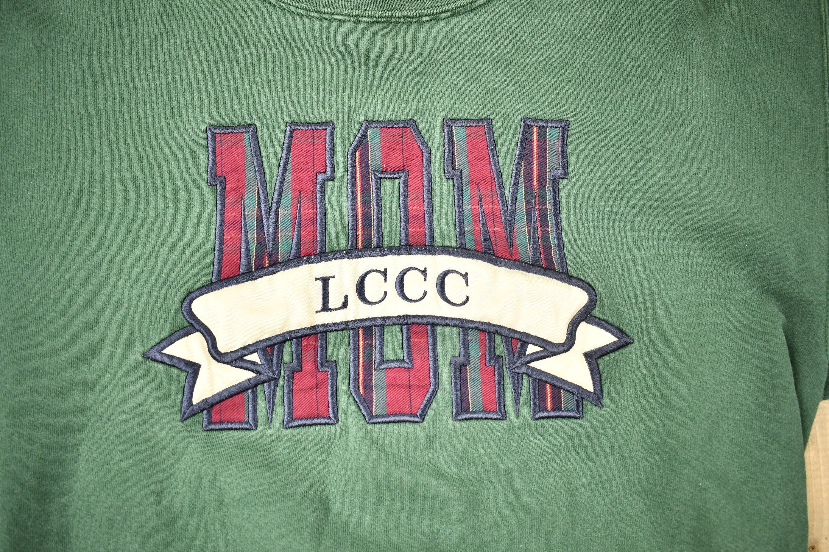 Vintage 1990s LCC Community College MOM Crewneck