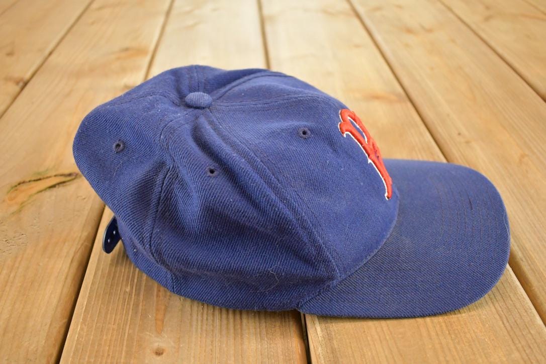 Vintage 1990s Boston Red Sox MLB Snapback Hat /