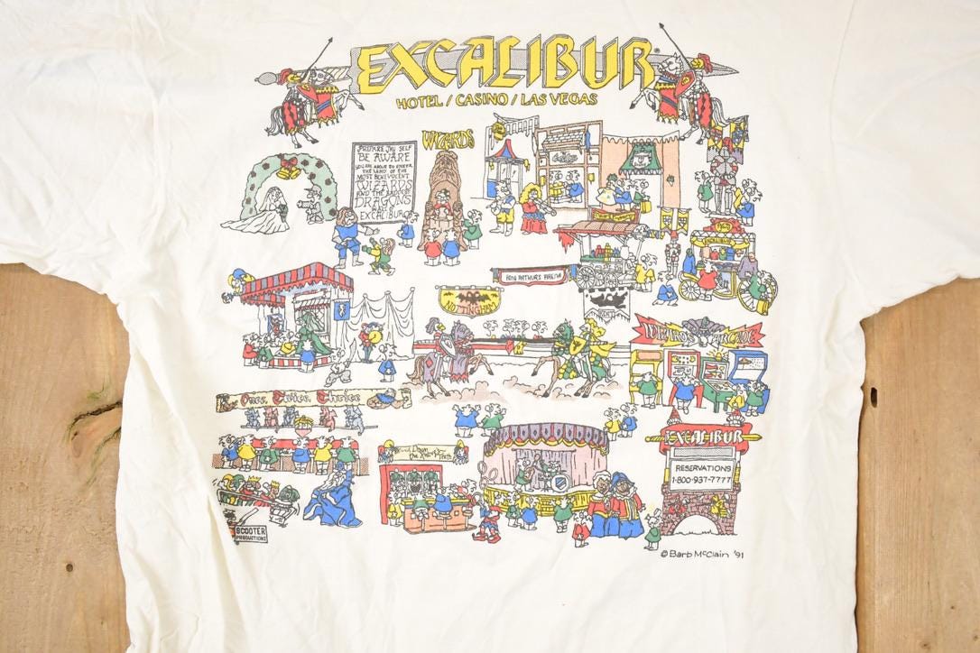 Vintage 1990s Excalibur Casino Las Vegas Souvenir Travel T-Shirt Men's M  Destination Shirt  90s Single Stitch Graphic Tee  Made in USA