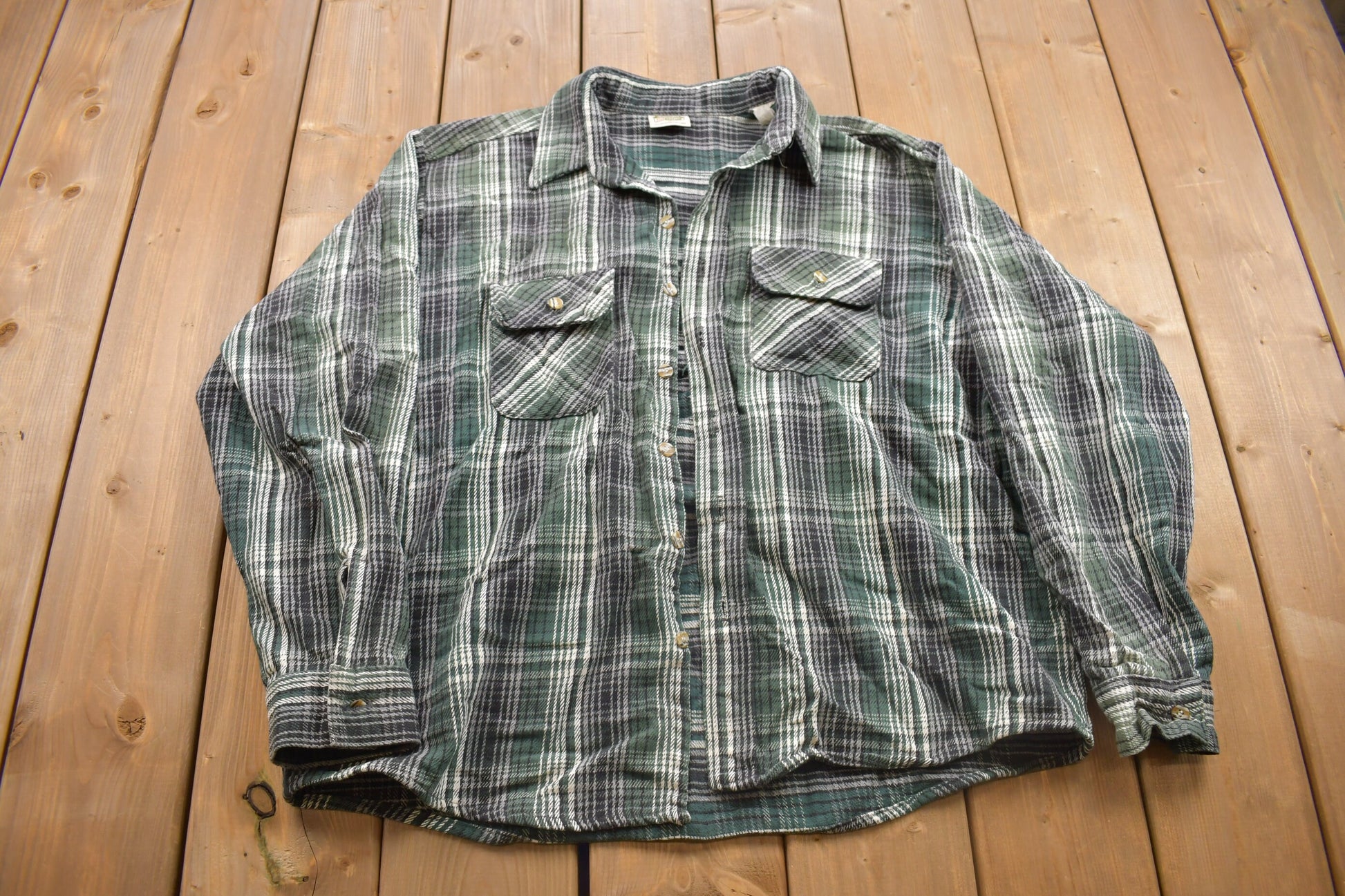 Vintage 1990s Five Brother Plaid Button Up Shirt 1990s Button Up / Vintage Flannel / Basic Button Up