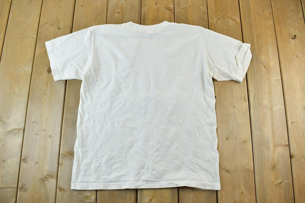 Vintage 1990s Blue Jays Bird Gang Outdoors T-Shirt