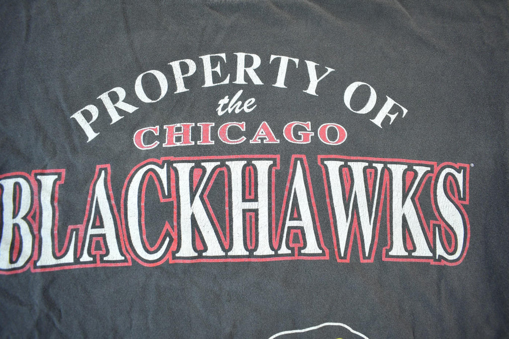 Vintage 1990s Chicago Blackhawks NHL Graphic T-Shirt