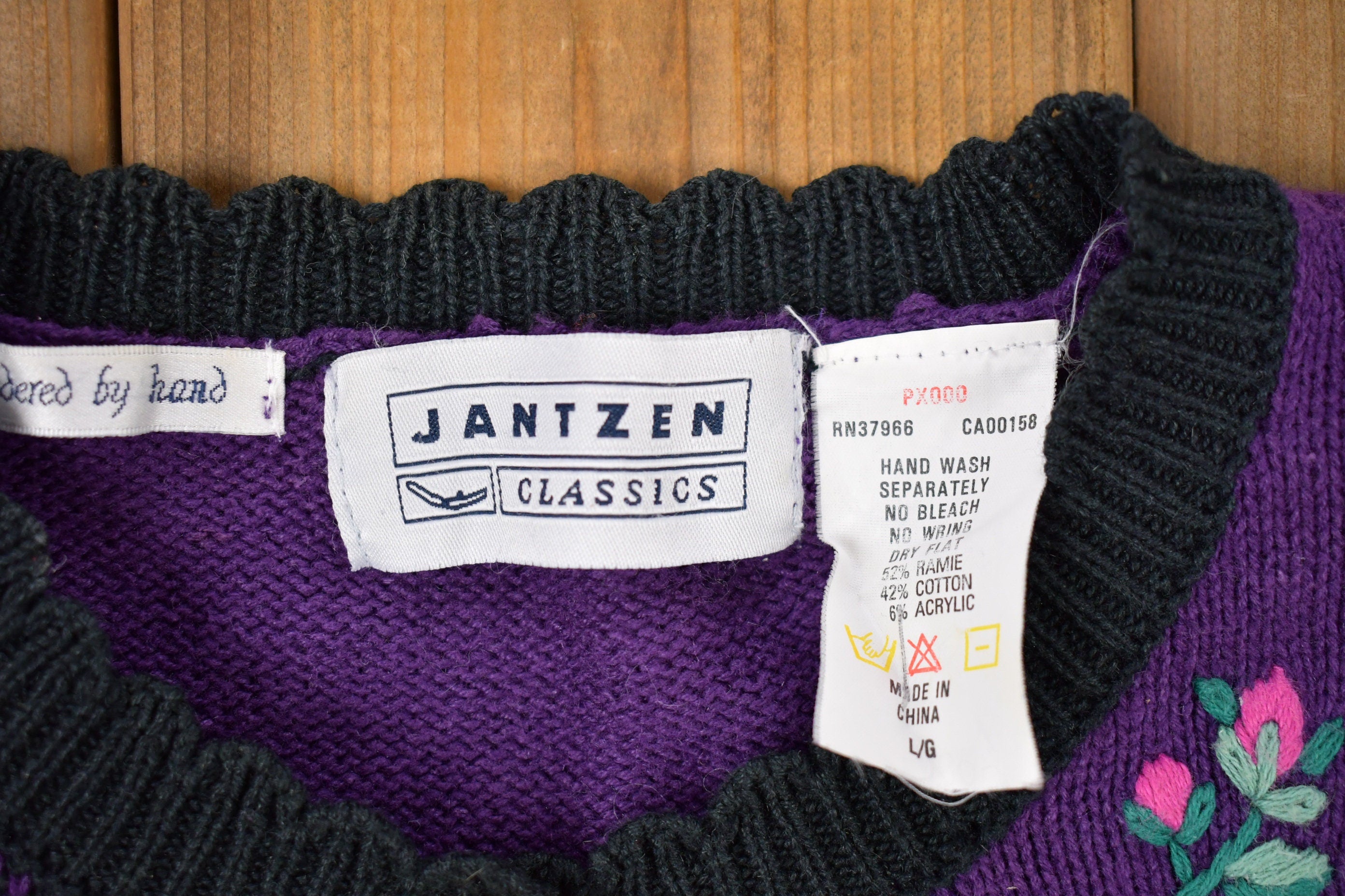 Vintage 1990s Jantzen Classic Floral Graphic Knitted Sweater  Vintage 90s Cardigan  Pattern Sweater  Outdoor  Hand Knit  90s Cardigan