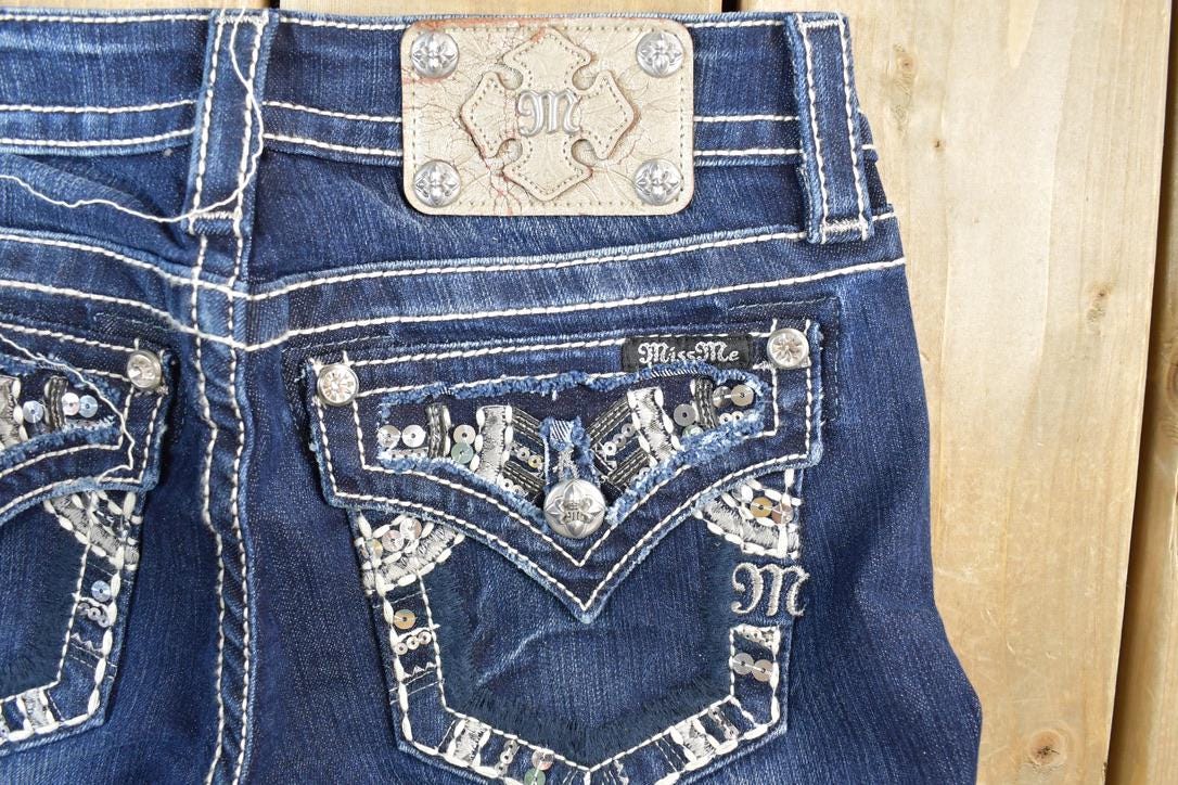 Vintage Y2K Miss Me Bedazzled Low Rise Jeans Size 26x31