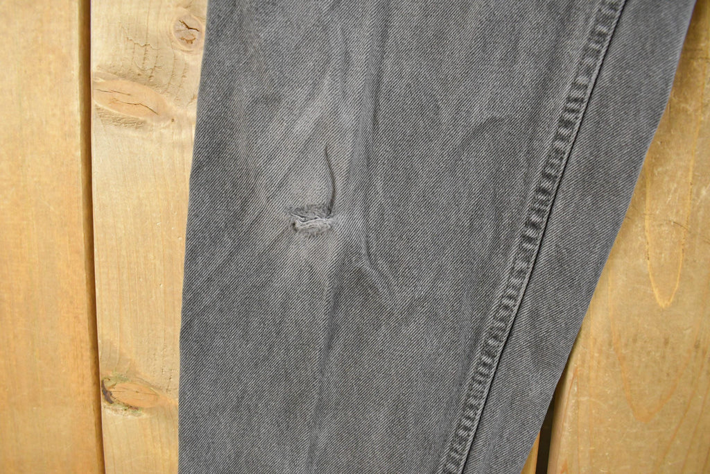Vintage 1990s Levi's 550 Relaxed Tapered Denim Jeans Men's 34 x 30