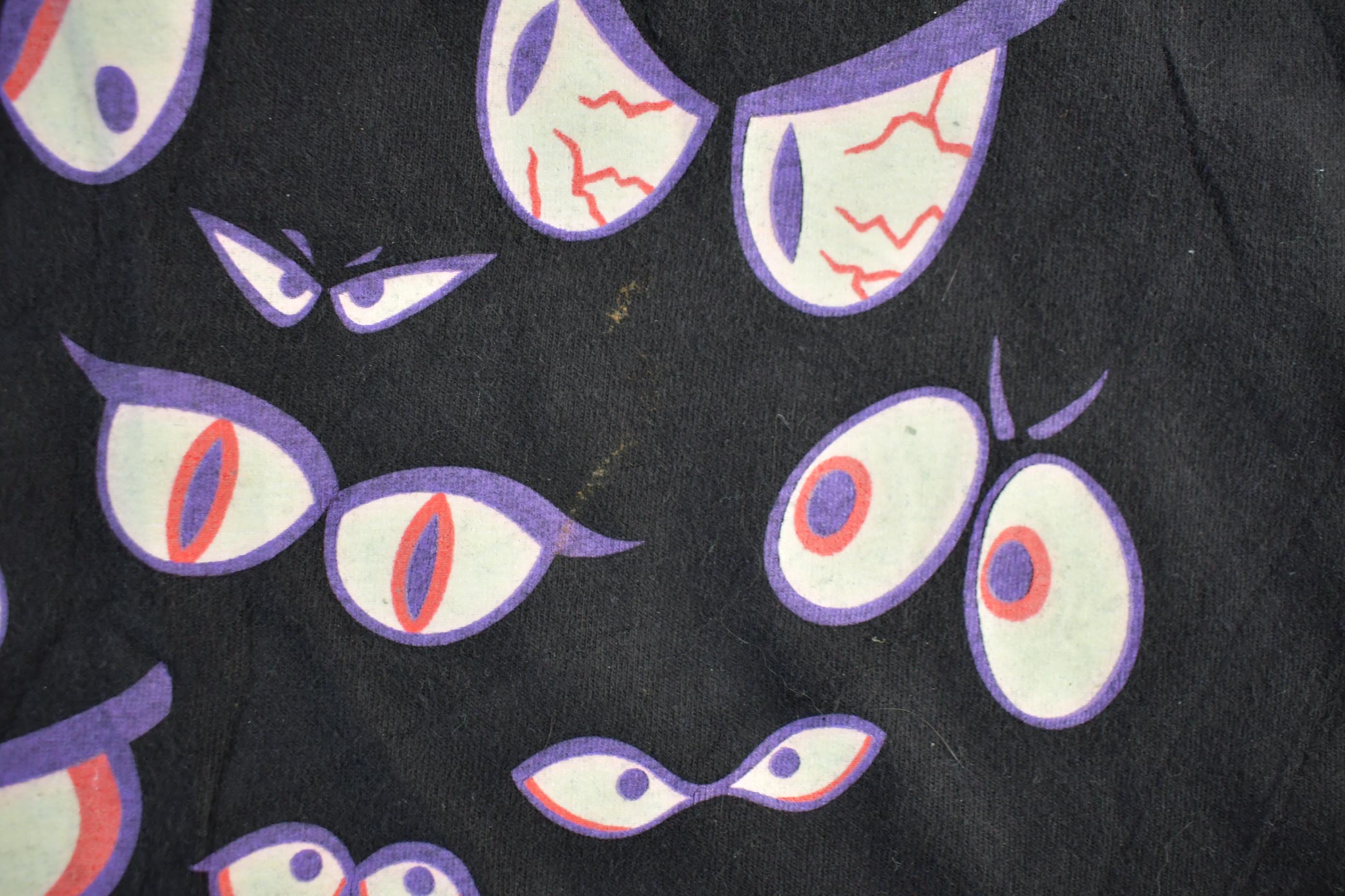 Vintage 1990s Brieland Graphics Glow In The Dark Eyes T-Shirt Men's Large