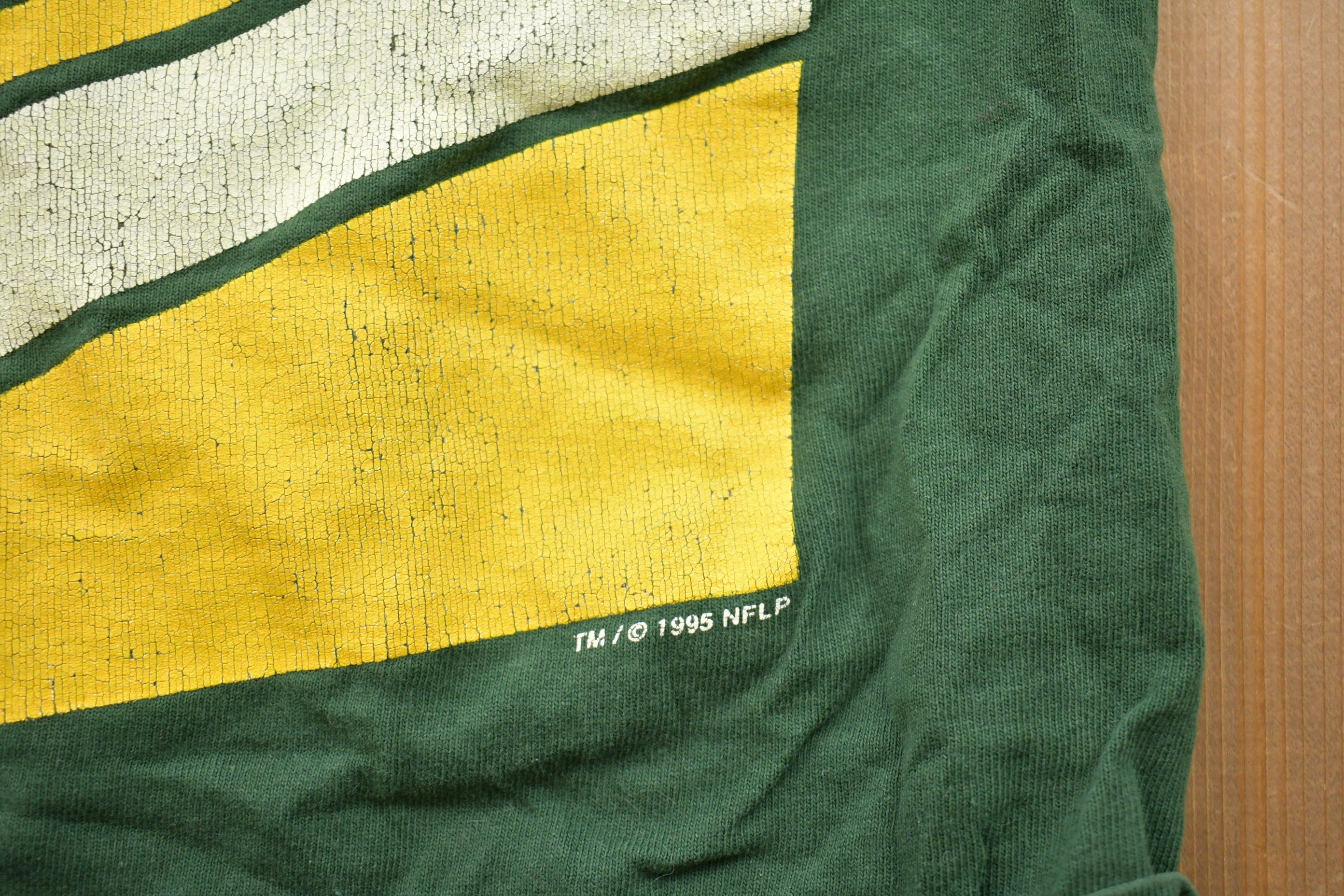 Vintage 1995 Green Bay Packers NFL Graphic T-Shirt