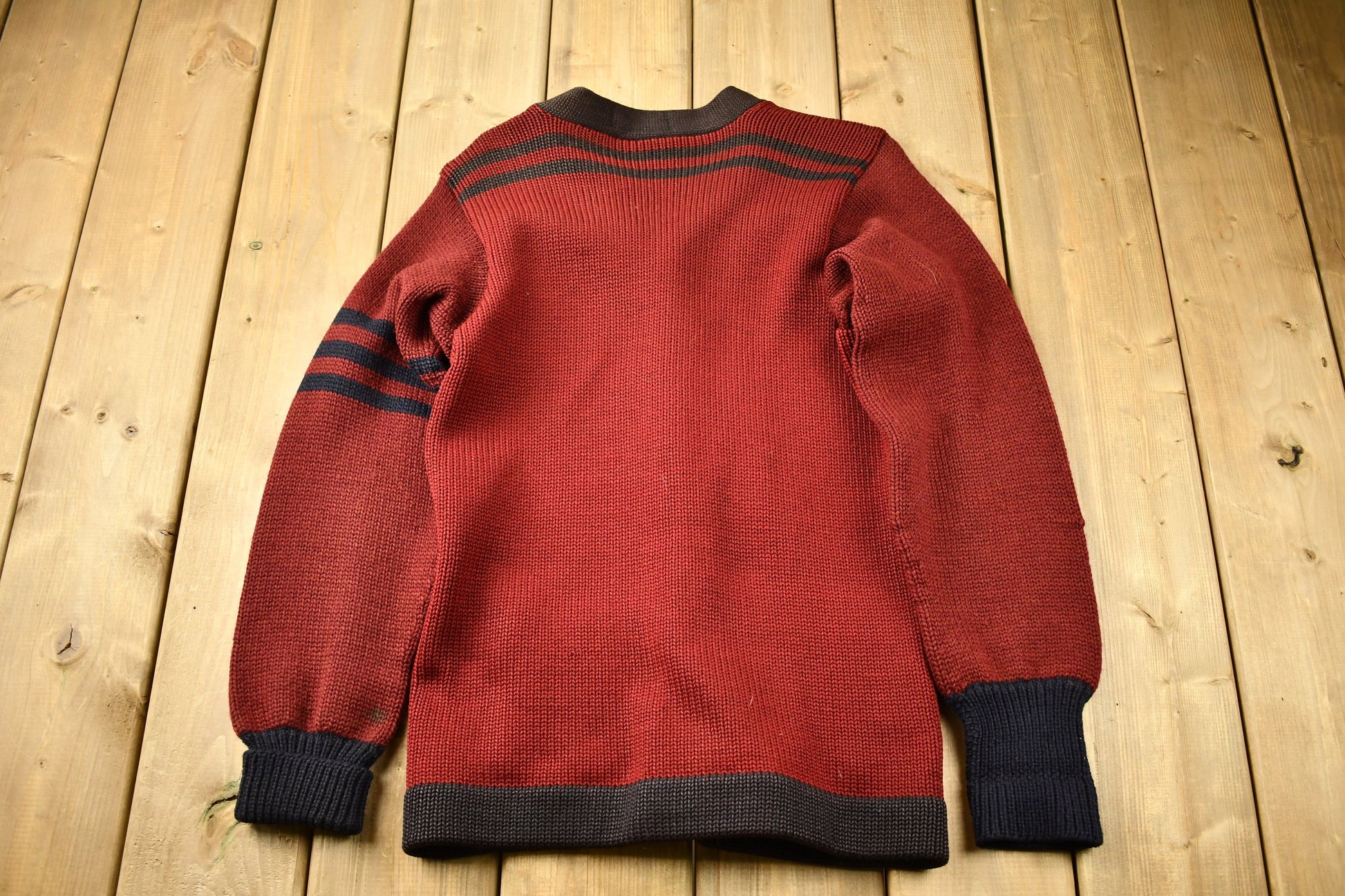 Vintage 1950s 100% Wool Knitted Cardigan Sweater