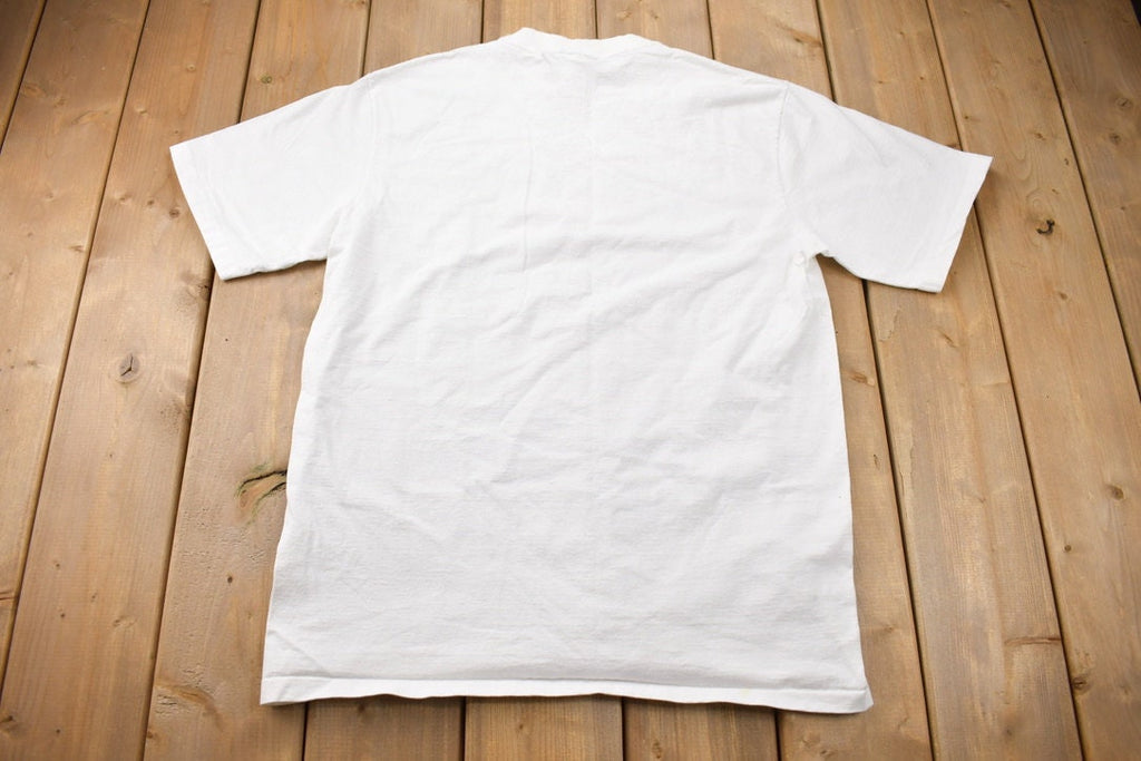 Vintage 1990s Life is Simple Eat Sleep Be Canadian Souvenir T Shirt