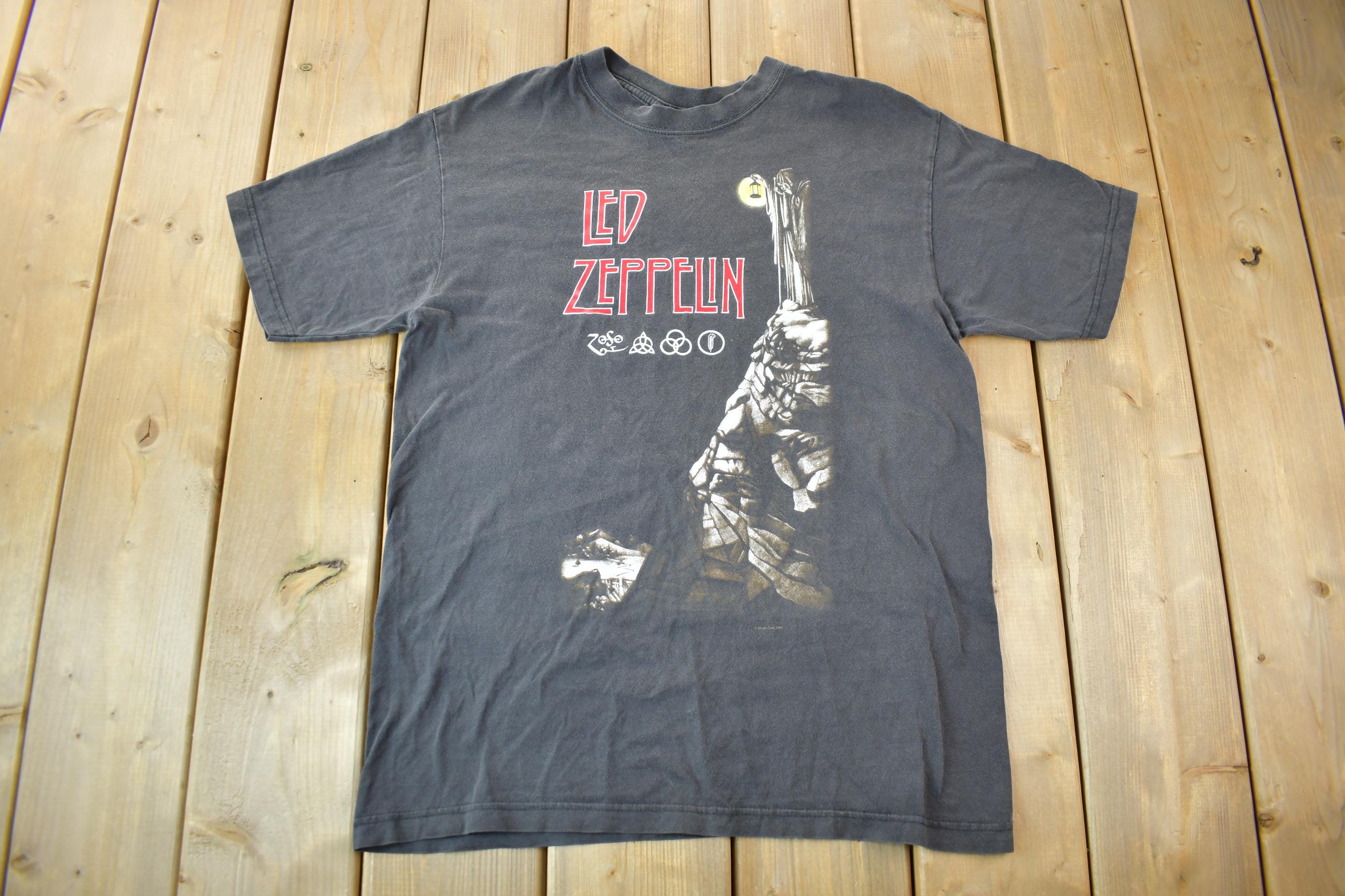Vintage 2004 Led Zeppelin Zoso Graphic Artimonde Band Tee