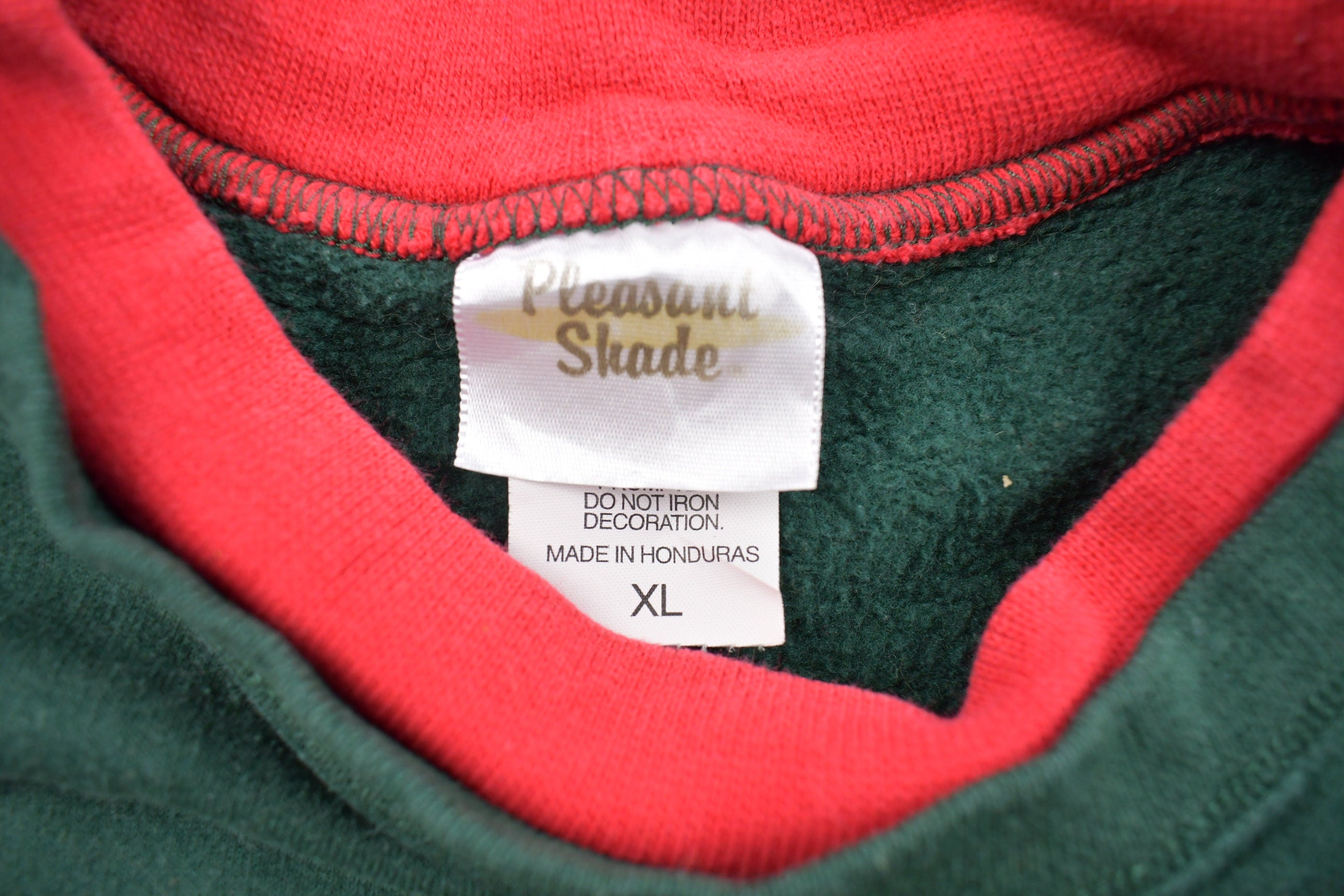 Vintage 1990s Pleasant Shade Cute Bird Double Collar Crewneck Sweatshirt