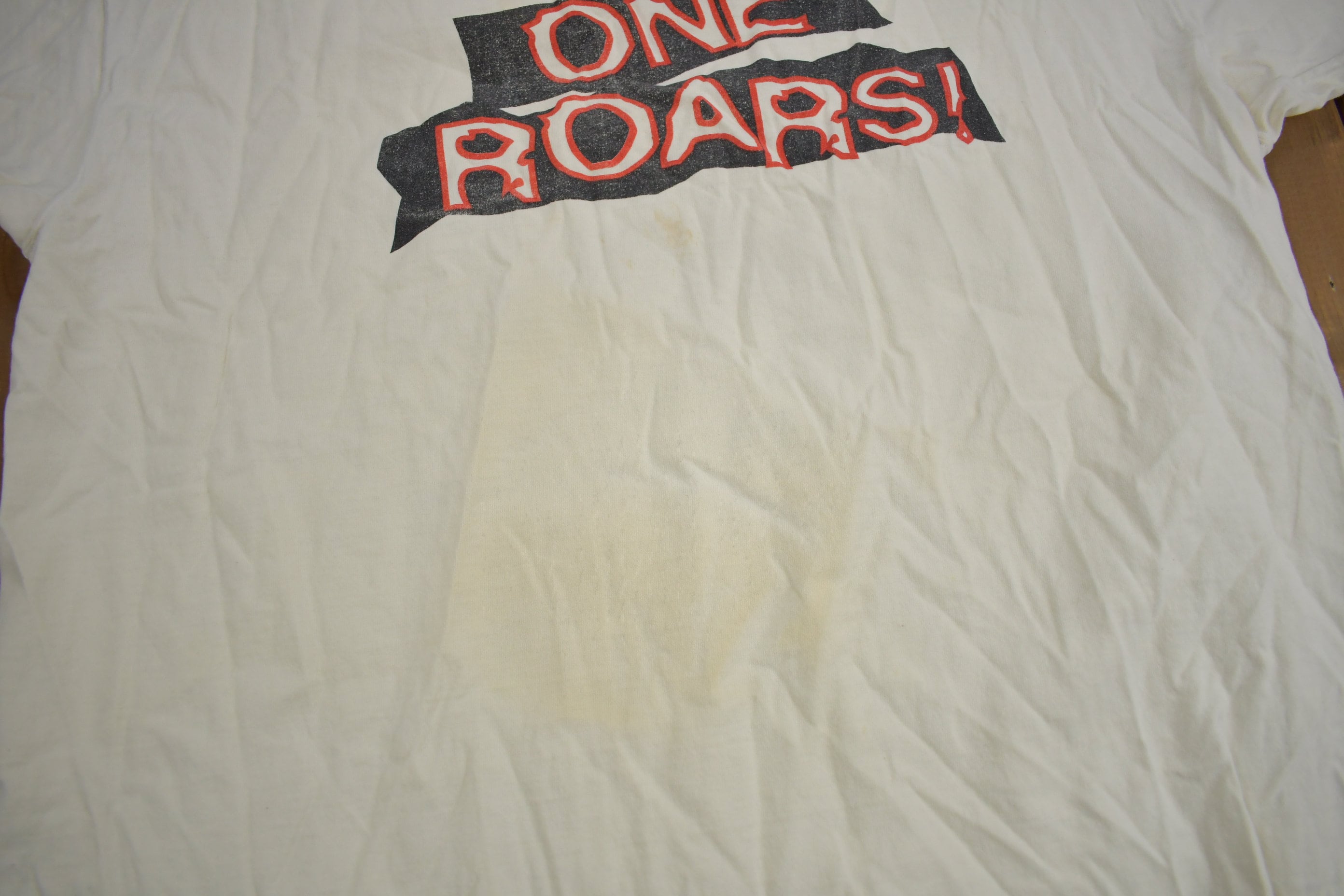 Vintage 1990s Skoal Music Roar Tour Graphic T Shirt
