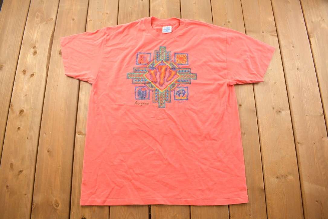 Vintage 1990s Abstract Peppers Themed Graphic T Shirt