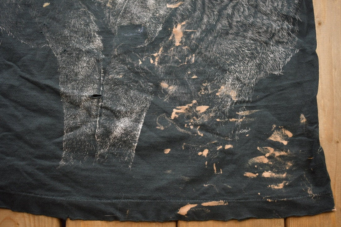 Vintage 1990s Wolf Theme All Over Print Graphic T-Shirt
