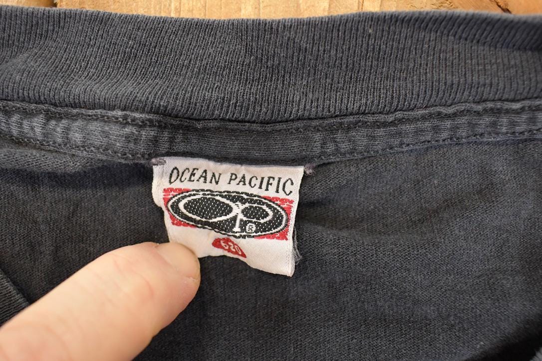 Vintage 1990s Ocean Pacific Souvenir Surfing T-Shirt Men's XL