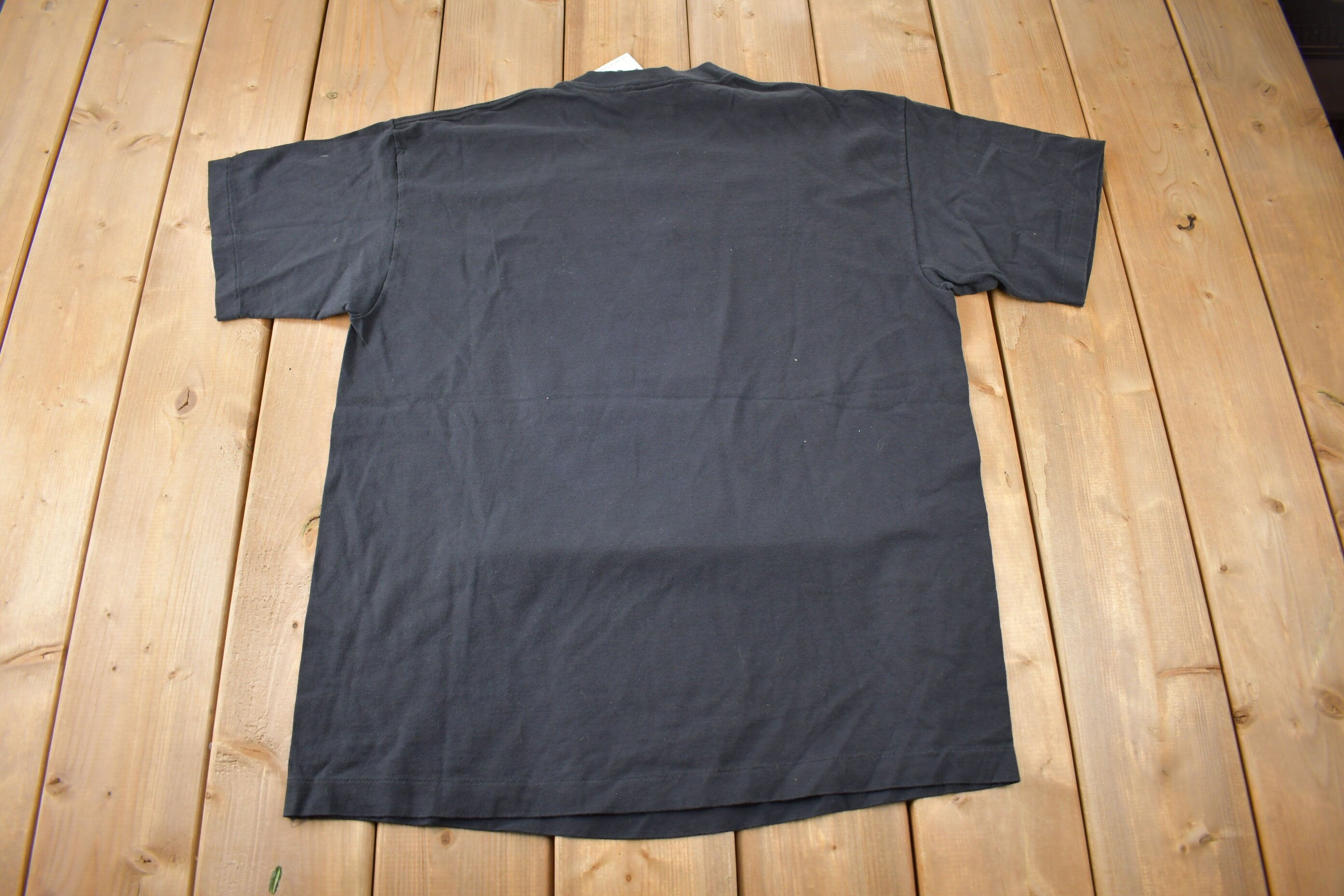 Vintage 1991 Warner Brothers London Single Stitch Graphic T Shirt Made In USA