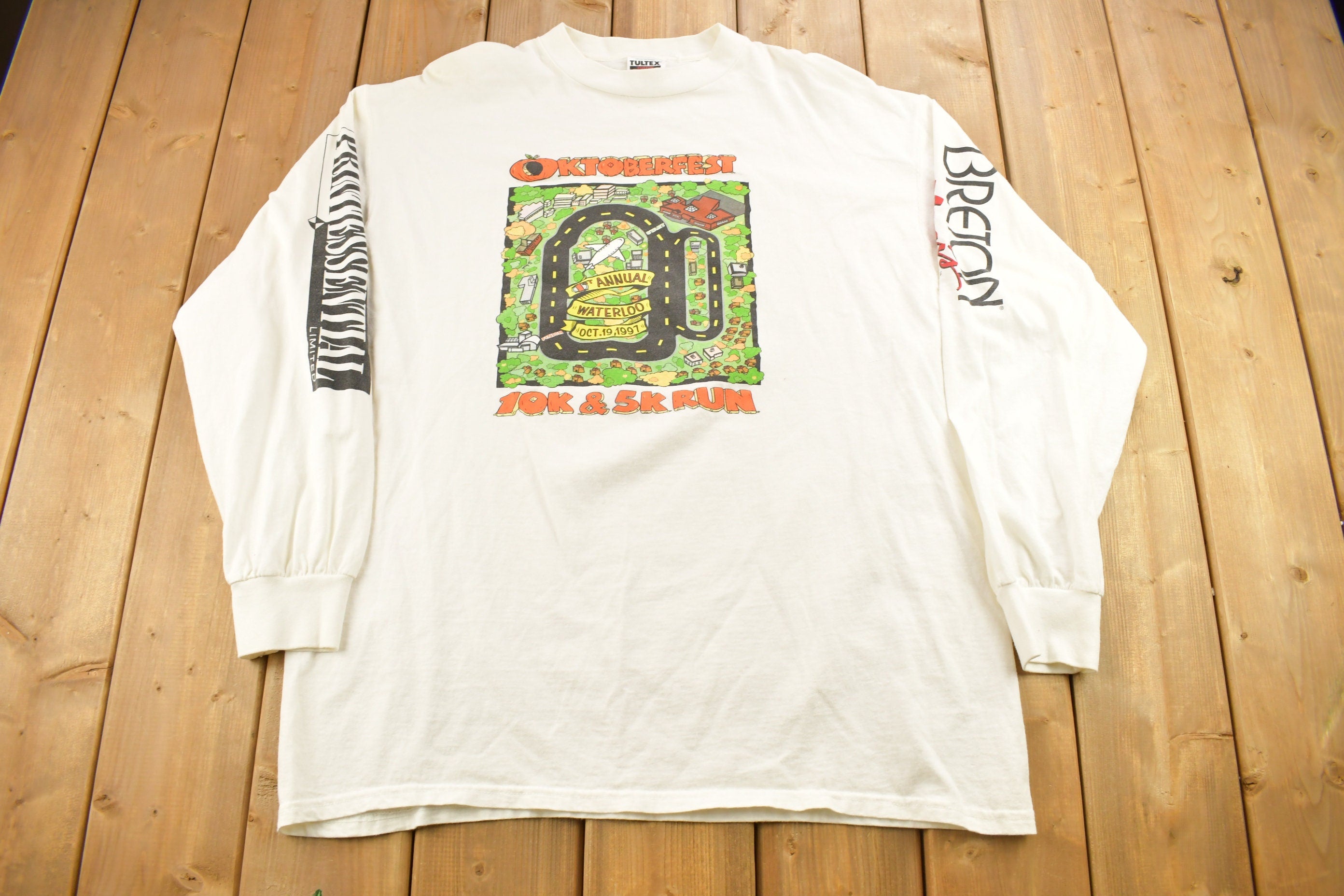 Vintage 1997 Oktober Fest 10k Run Graphic Long-Sleeved T-Shirt