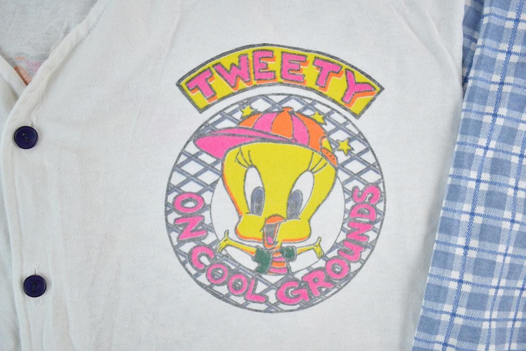 Vintage 1990s Tweety Bird On Cool Ground Baseball Button Up Jersey Graphic T-Shirt