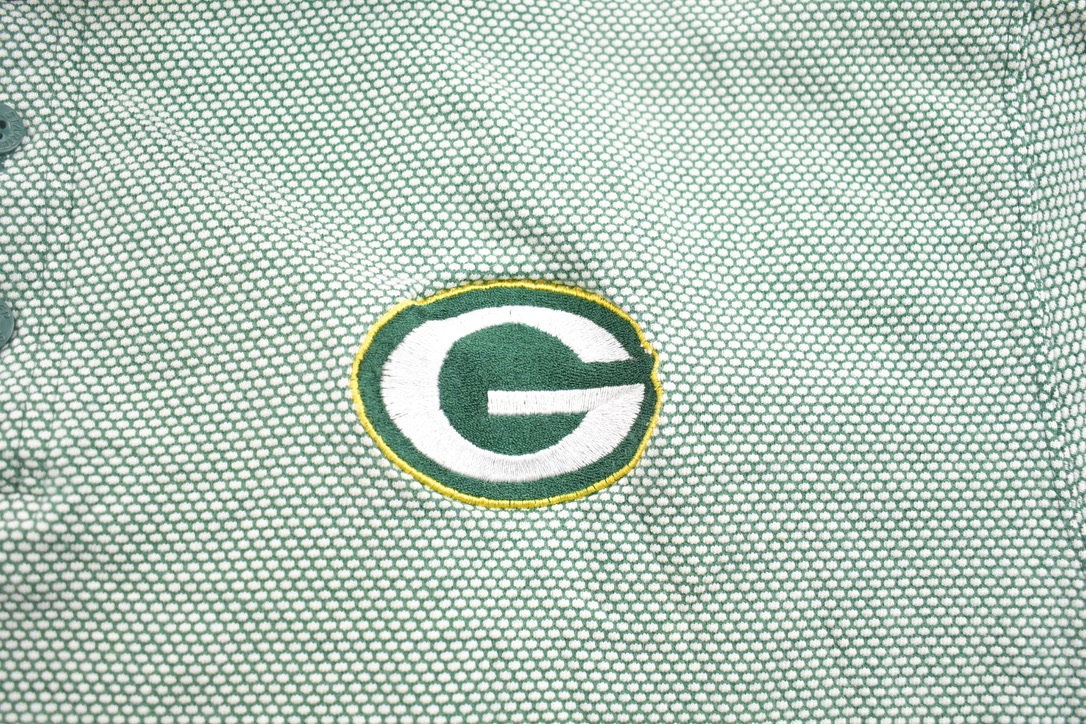 Vintage 1990s Embroidered Pro Line Green Bay Packers NFL Button Up Collar T-Shirt