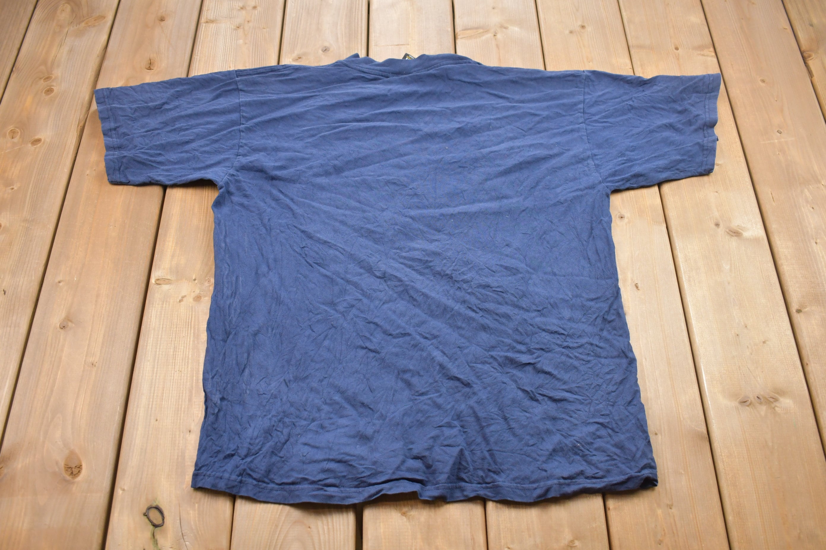 Vintage 1990s Mickey Mouse Yachts Club Graphic T-Shirt