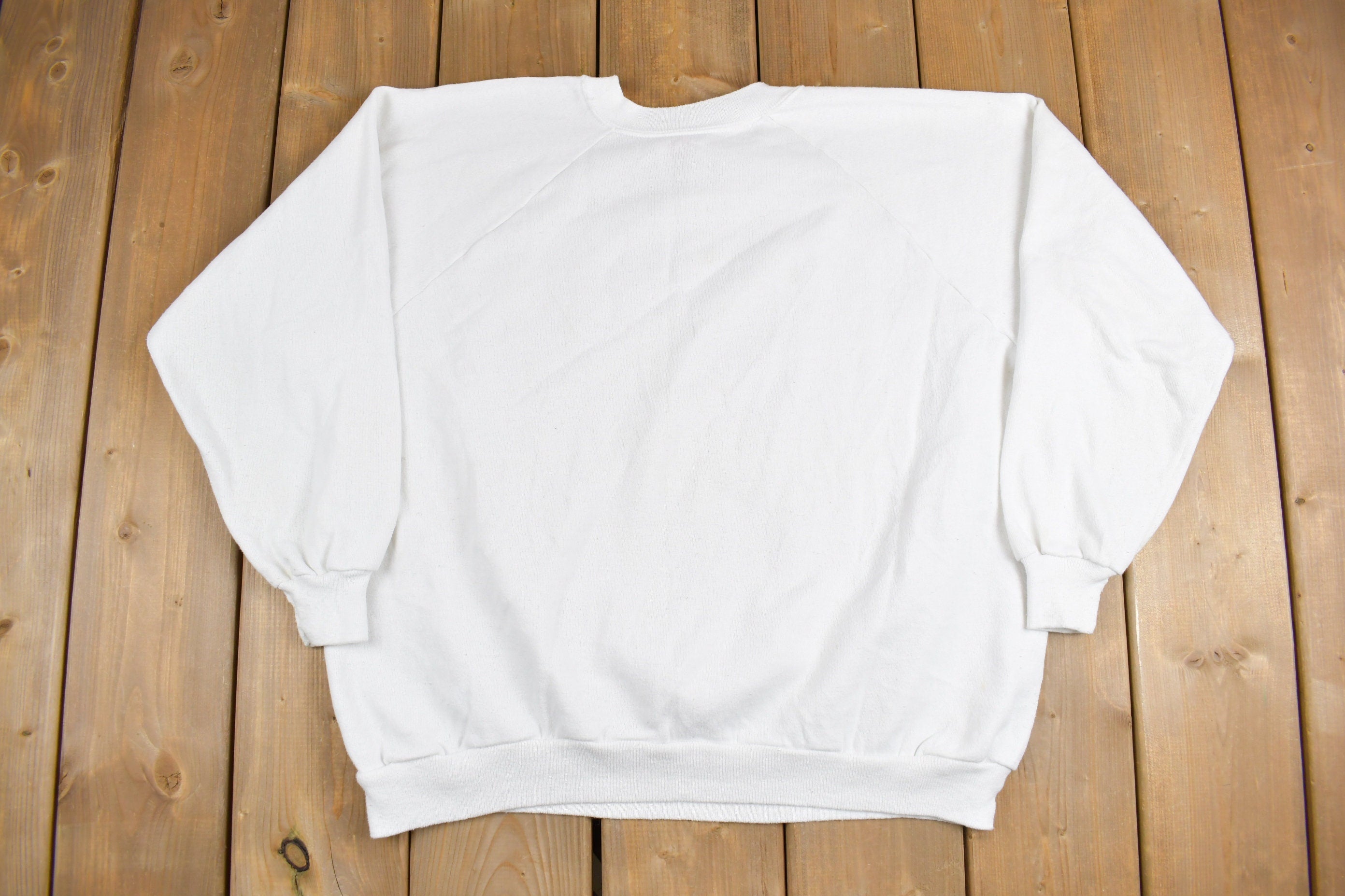 Vintage 1980s Hanes Her Way Raglan Crewneck Sweatshirt