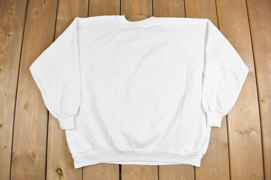 Vintage 1980s Hanes Her Way Raglan Crewneck Sweatshirt / 80s Crewneck / Vintage Blank / Essential / Made in USA / 90s Blank / White